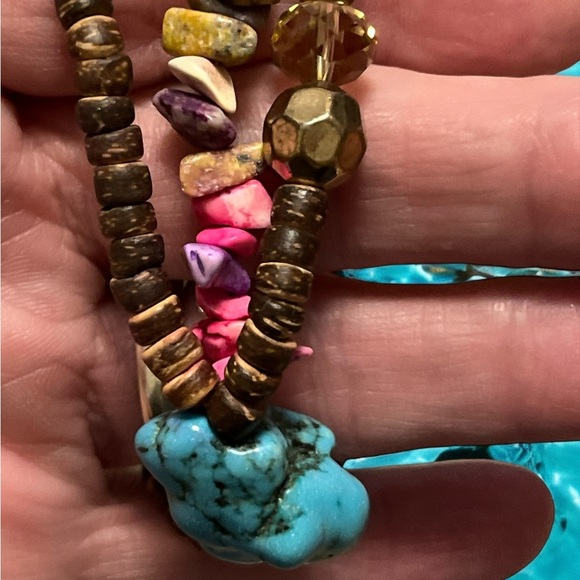 Turquoise Beaded Bracelet - Picture 1 of 3